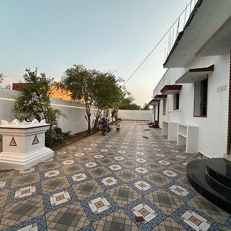 Arunachala Sashwin Guest House Tiruvannámalaj Kültér fotó